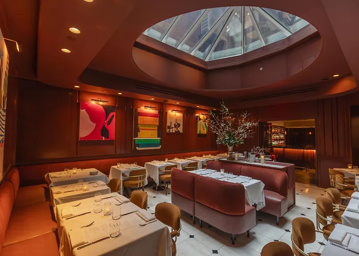 Iroquois New York Times Square Hotel